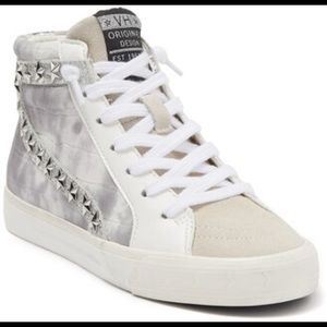Vintage Havana Denia star studded high top sneaker